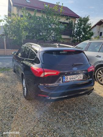 Ford Focus Turnier 1.5 EcoBlue Start-Stopp-System Aut. ST-LINE DESIGN - 2