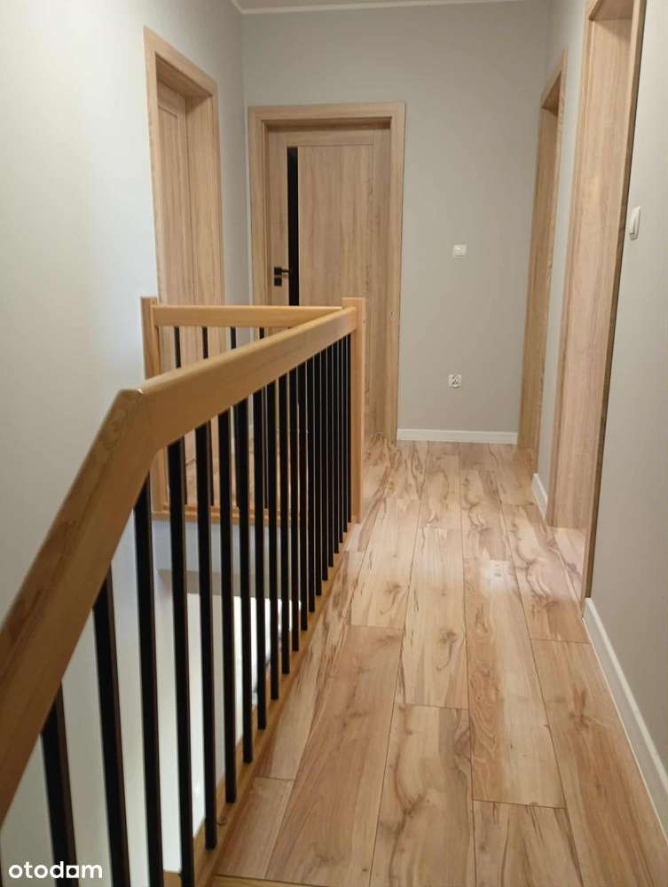 Piękny dom trzyletni.-8