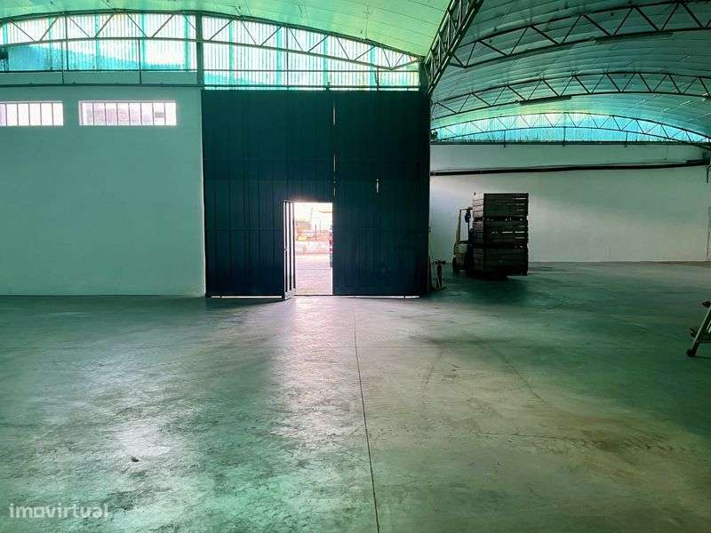 Armazém com 500m2 - Grande imagem: 4/5