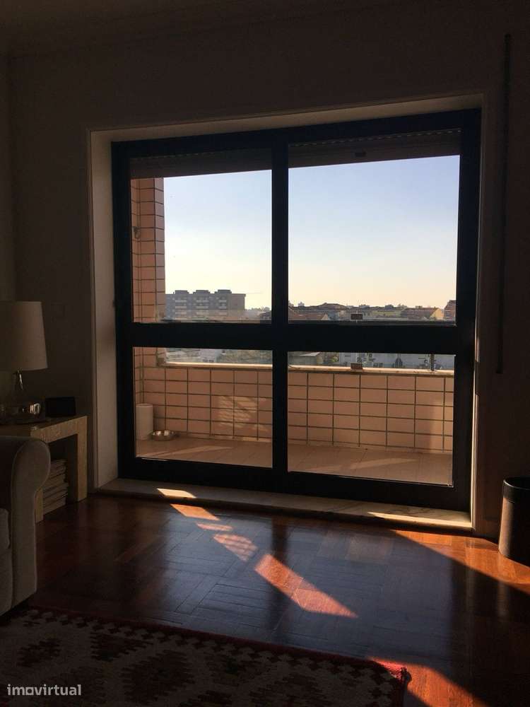 Excelente apartamento T2 renovado - Grande imagem: 4/30