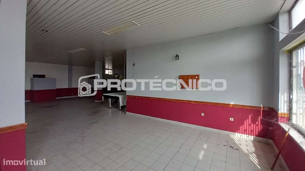 Loja no Bairro do Sardão - Mirandela - Grande imagem: 3/8