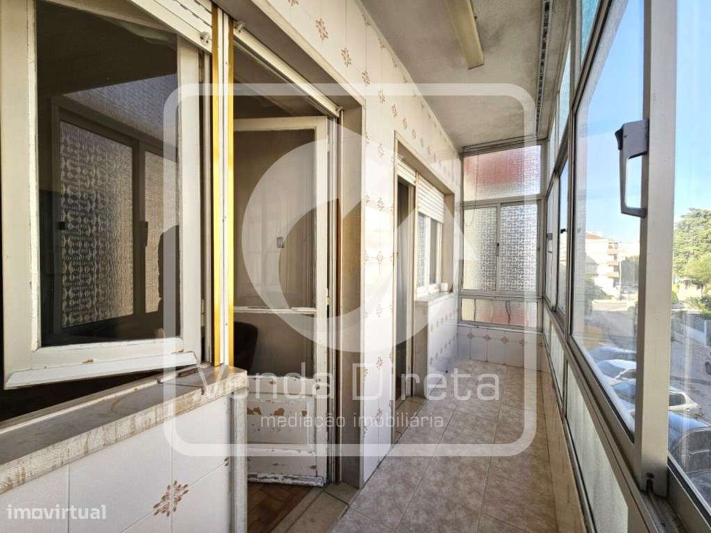 Apartamento T2 com Varandas em Agualva - Excelente Oportunidade-10