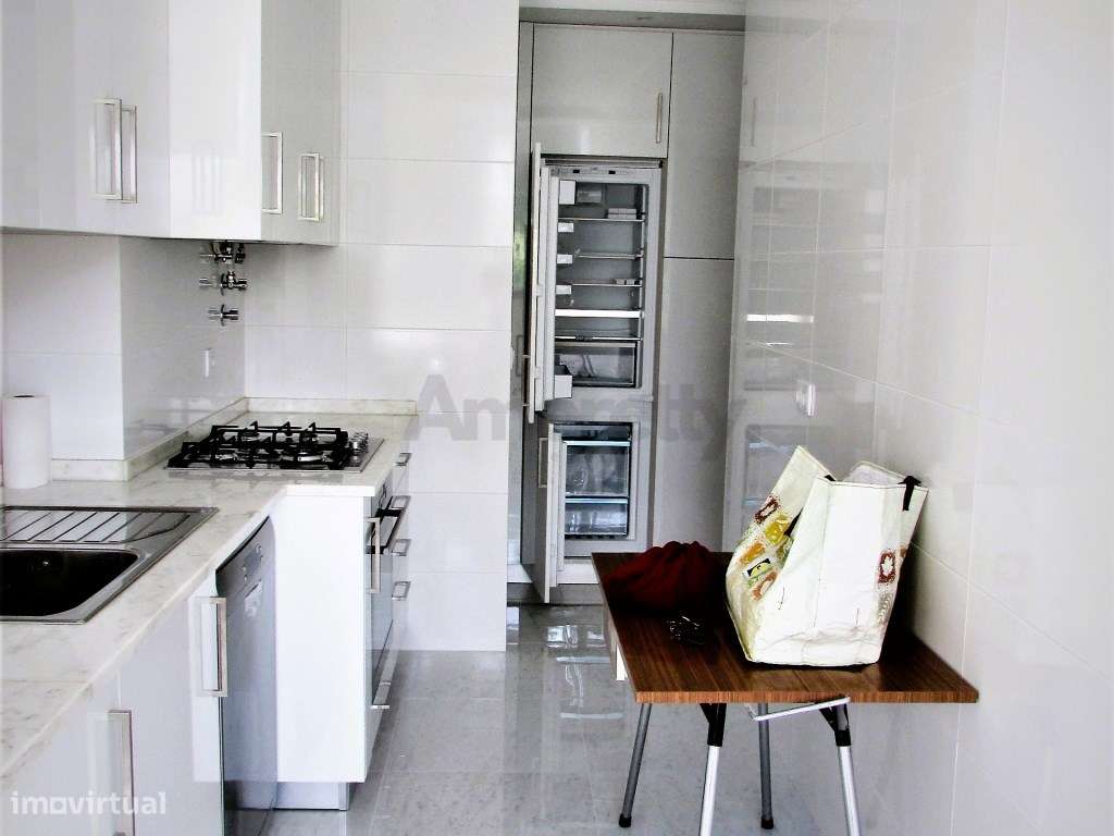 Apartamento T3 para Arrendamento em Pleno Coração de Belém - Grande imagem: 2/14