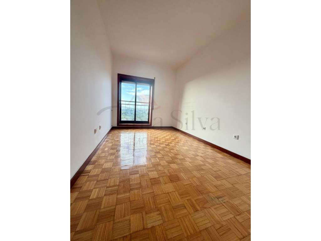 Apartamento T2 Mafamude e Vilar do Paraíso - Vila Nova de Gaia-8