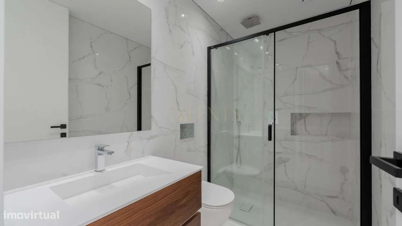 Moradia T4 de Luxo em Gonça a 10 Minutos do Centro de Guimarães-8