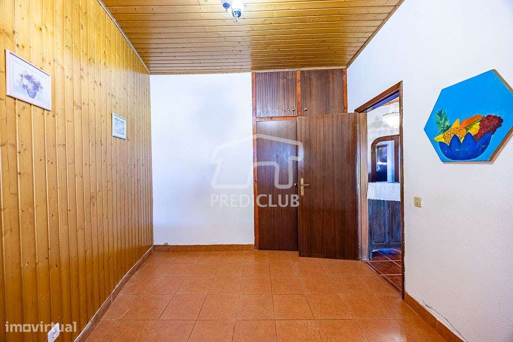 Moradia T2 com Terreno Amplo - São Gonçalo - Grande imagem: 4/27