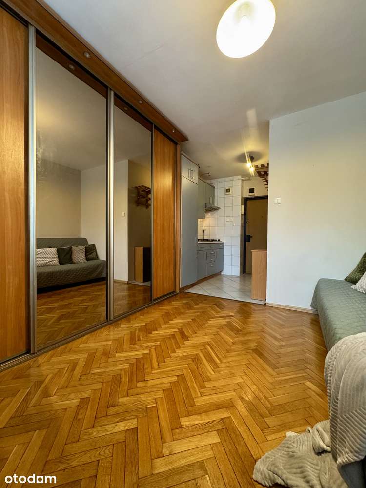 REZERWACJA Rozkładowa kawalerka w idealnej lokalizacji - Pełny obrazek: 4/12