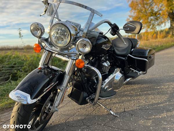 Harley-Davidson Touring Road King - 10