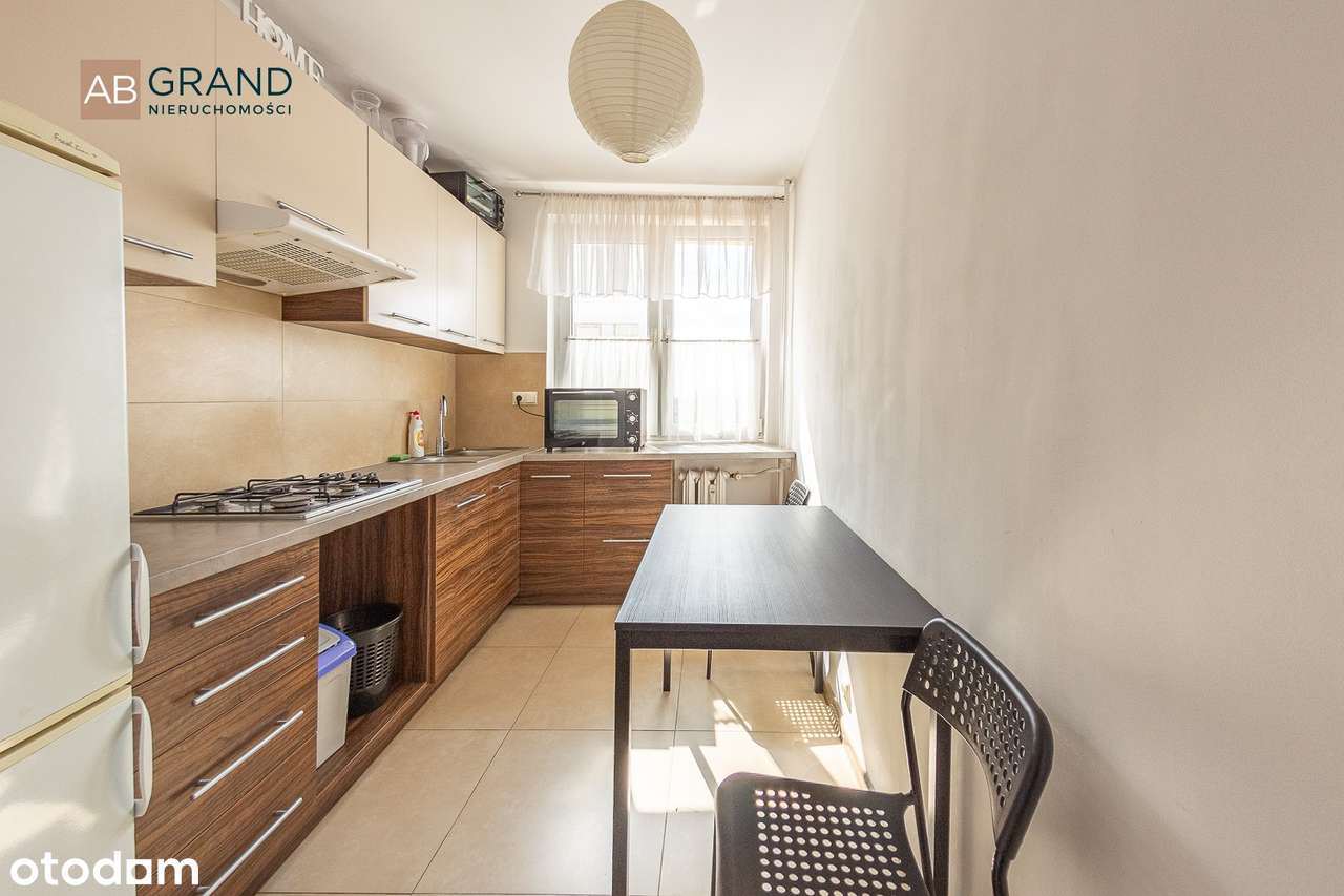 Żabia 22 | 49mkw | VIIIp | 2 pok | duży balkon | 2 windy-3