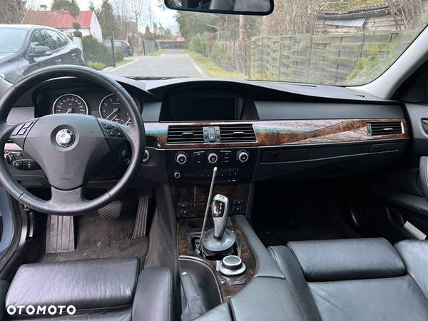 BMW Seria 5 525i Touring - 5