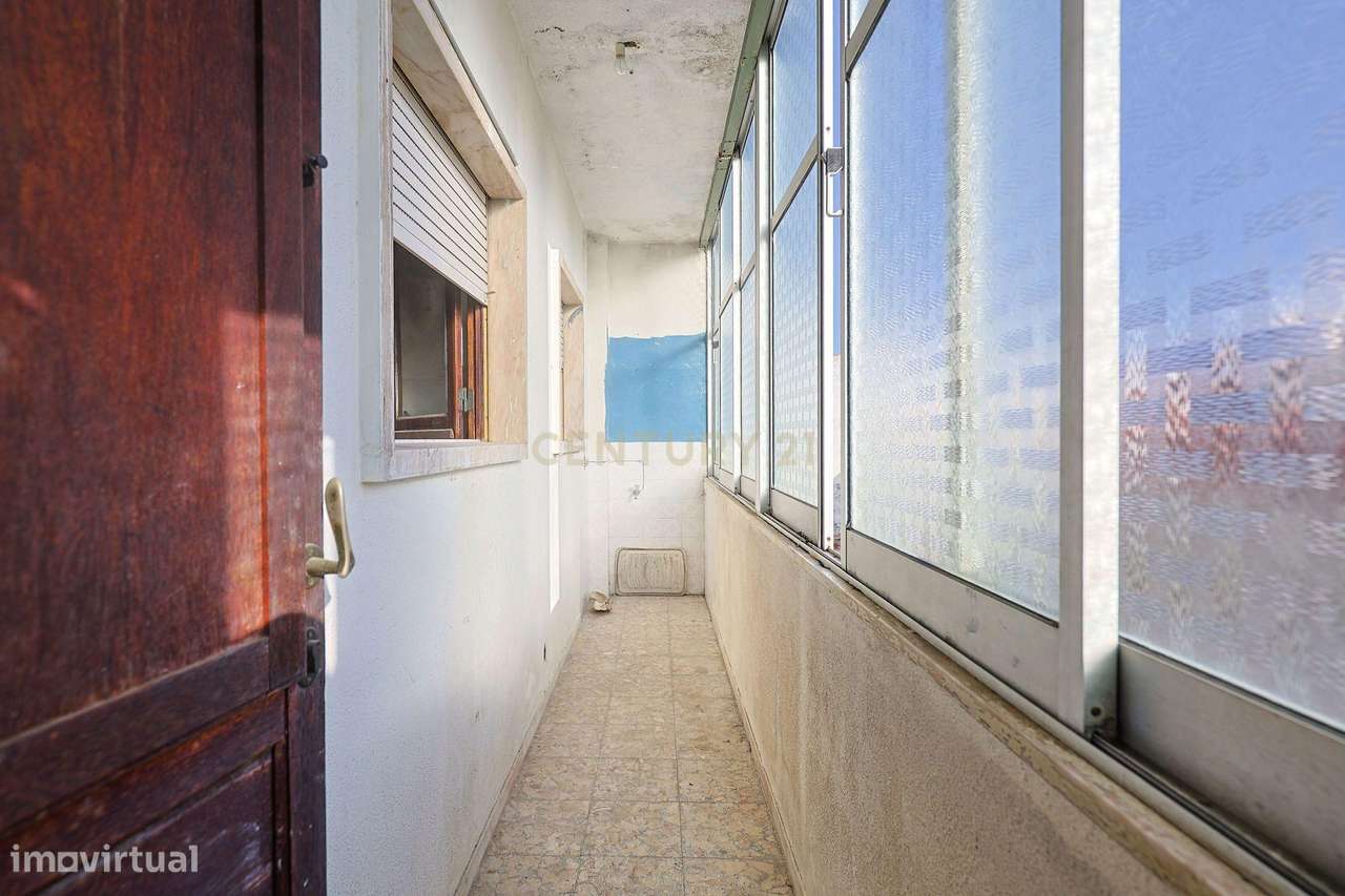 Apartamento T1 para remodelação na Trafaria - Grande imagem: 5/12