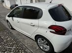 Peugeot 208 1.2 PureTech Signature - 23