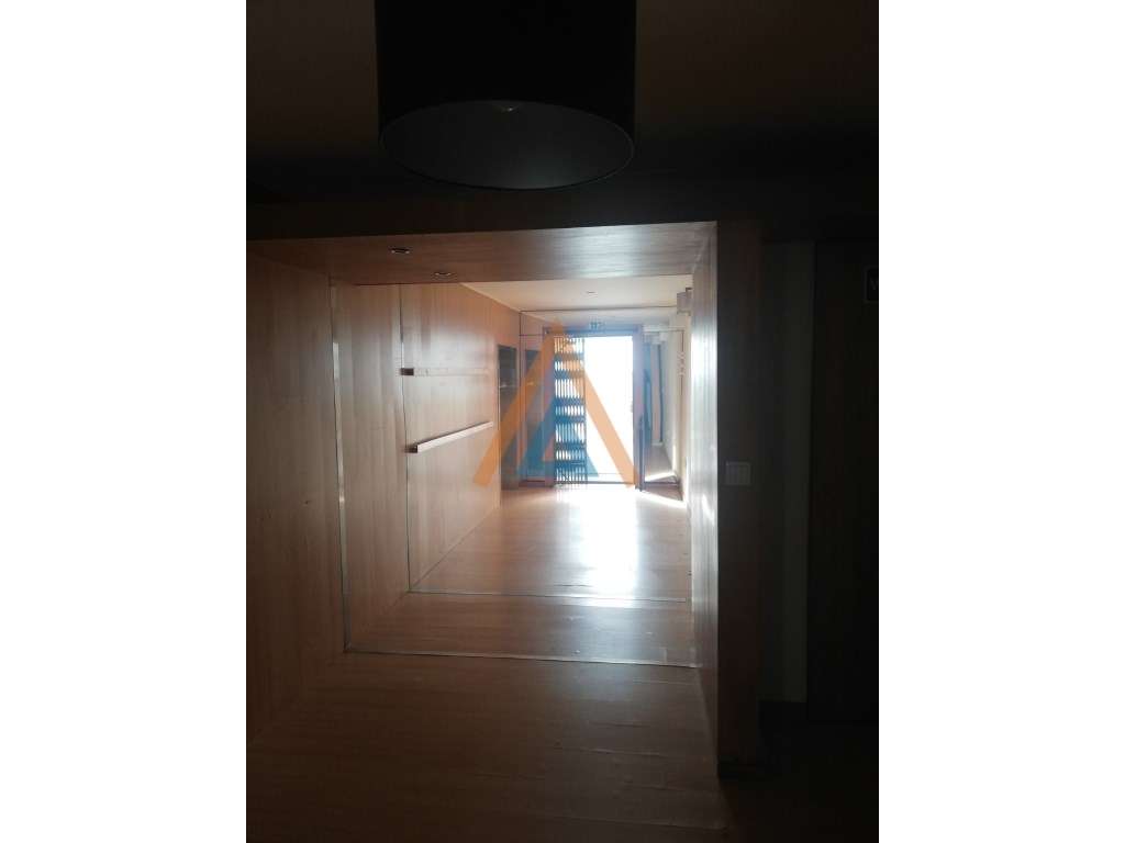 Escritório no centro de Santa Maria da Feira. - Grande imagem: 3/10