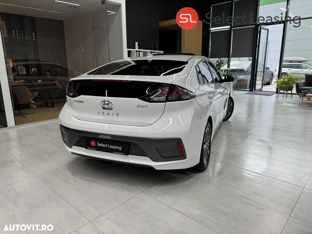 Second hand Hyundai IONIQ - 16 380 EUR, 135 000 km - Autovit