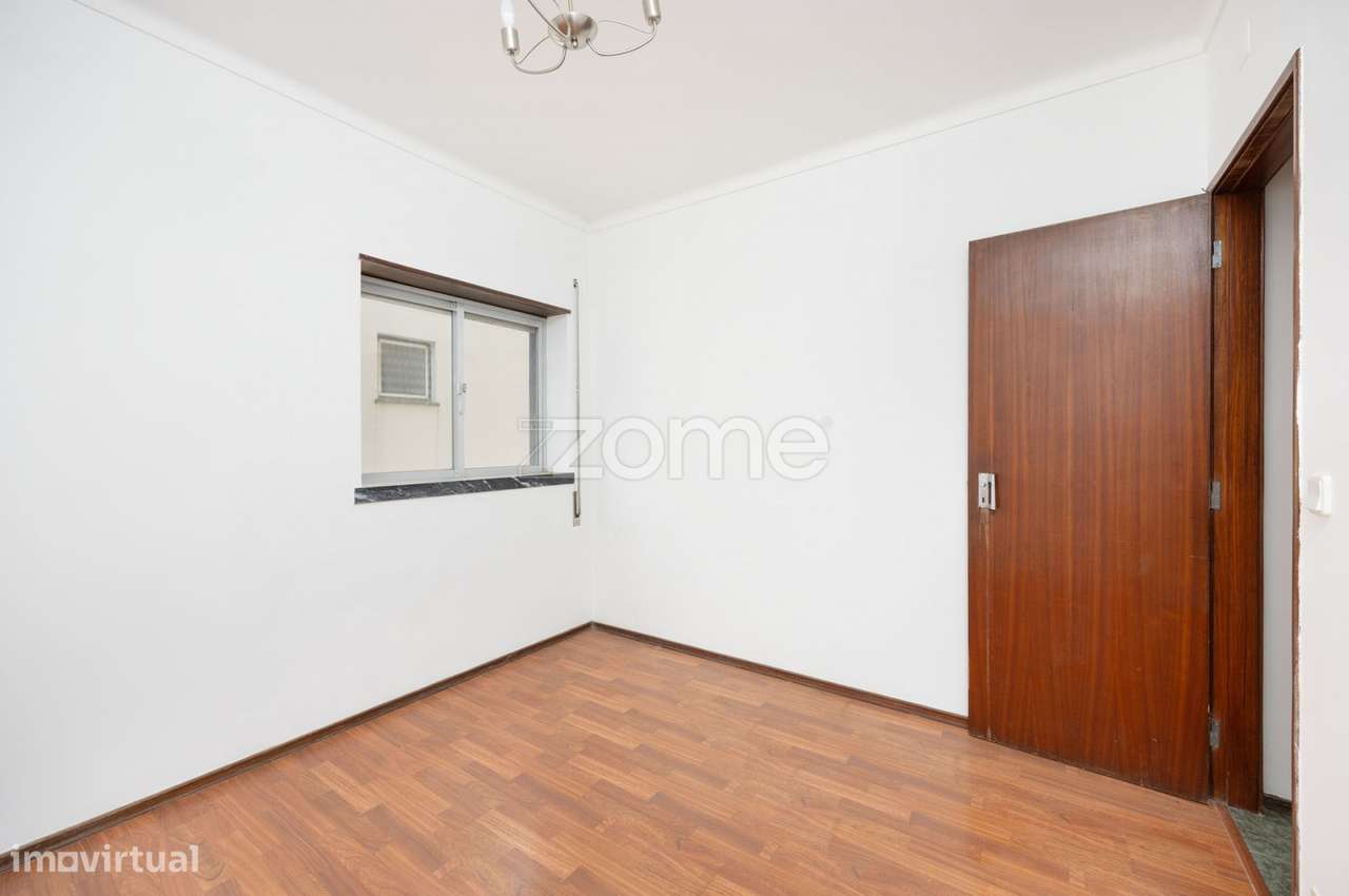 Apartamento T2 no Centro de Porto de Mós - Grande imagem: 4/40