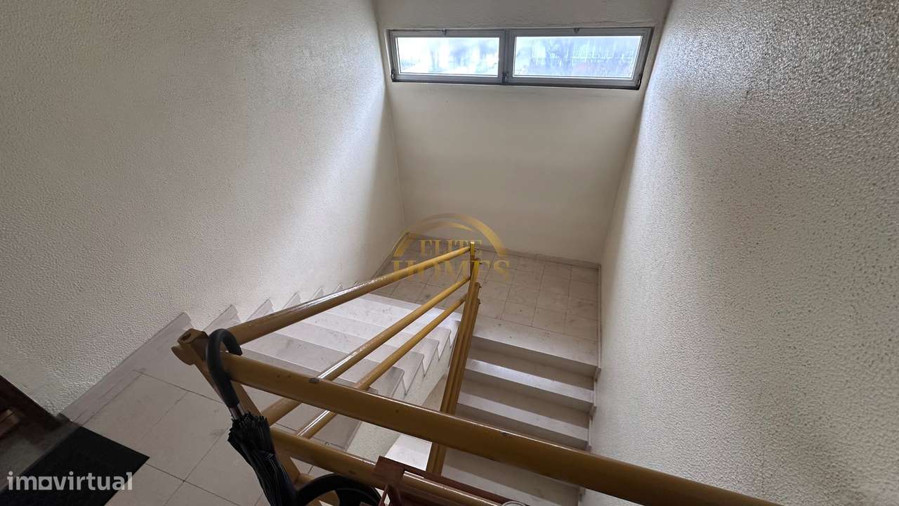 Apartamento T1, atualmente transformado em T1+1, Damaia (Amadora).-16