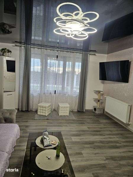 Casa de vanzare la gata - Imagine principală: 5/8