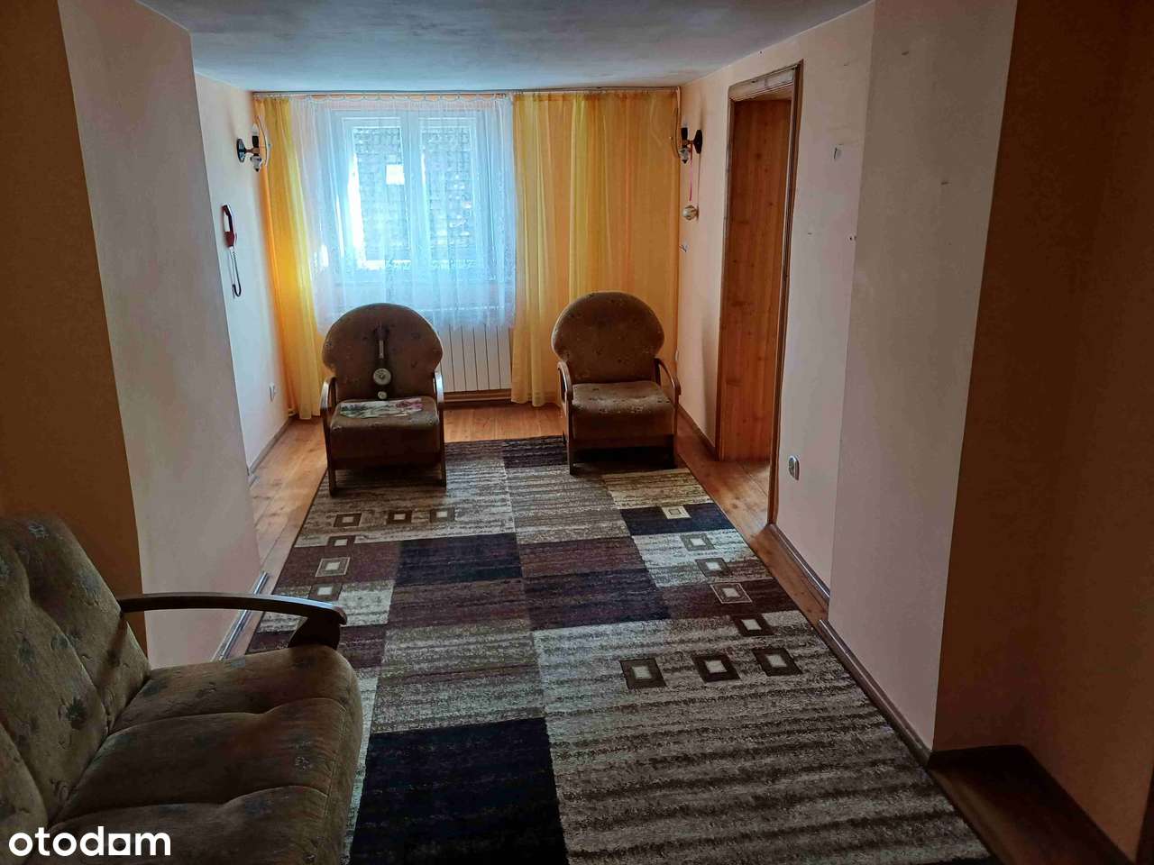 ATRAKCYJNA CENA - na sprzedaż duży dom wolnostojący 265 m2-5