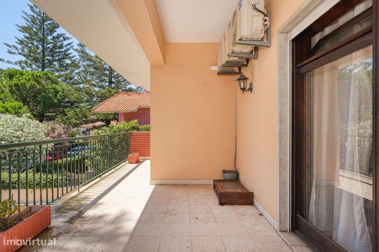 Moradia independente T8 com jardim, pomar e garagem | Nova Oeiras-31
