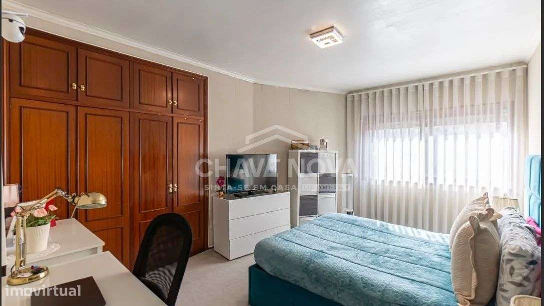 Apartamento T2+1 c/Varanda e Lug. Garagem | Oliveira do Douro-6
