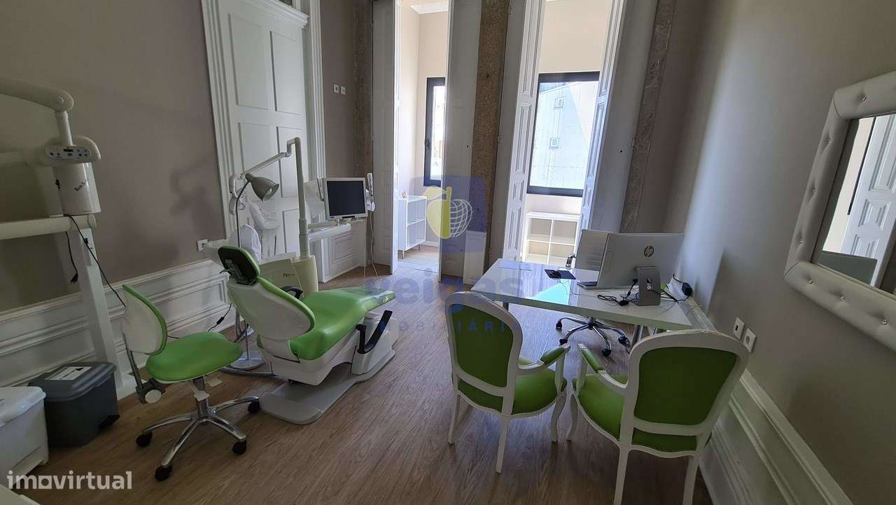 Prédio no centro do Porto com rentabilidade-6