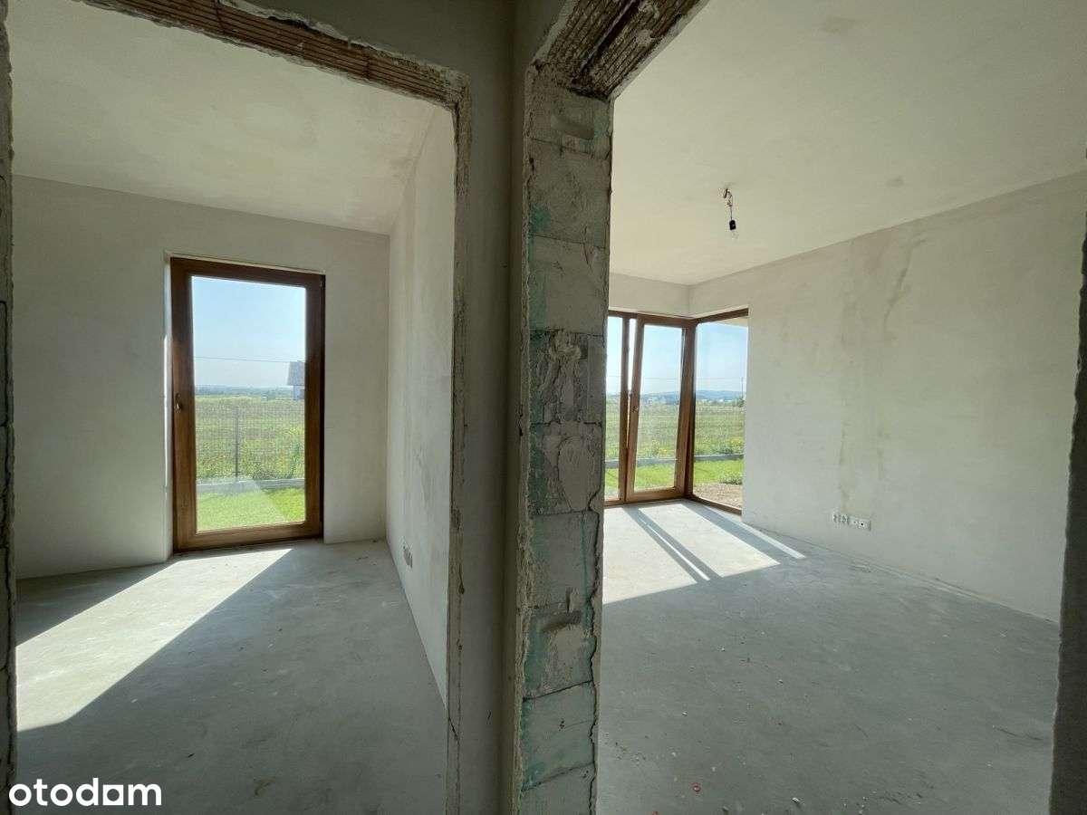 Duży dom w stanie deweloperskim - Micigózd-9