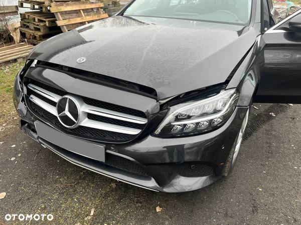 Mercedes-Benz Klasa C 200 d T 9G-TRONIC Exclusive - 11