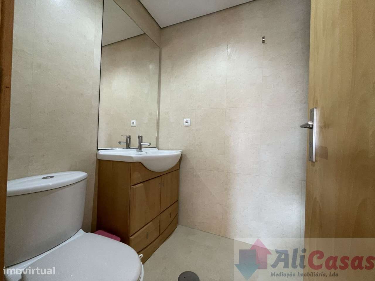 **Apartamento T2 para Venda na Avenida da República, Junto à Câmara-12