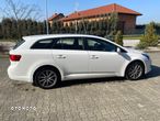 Toyota Avensis Combi 1.6 - 10