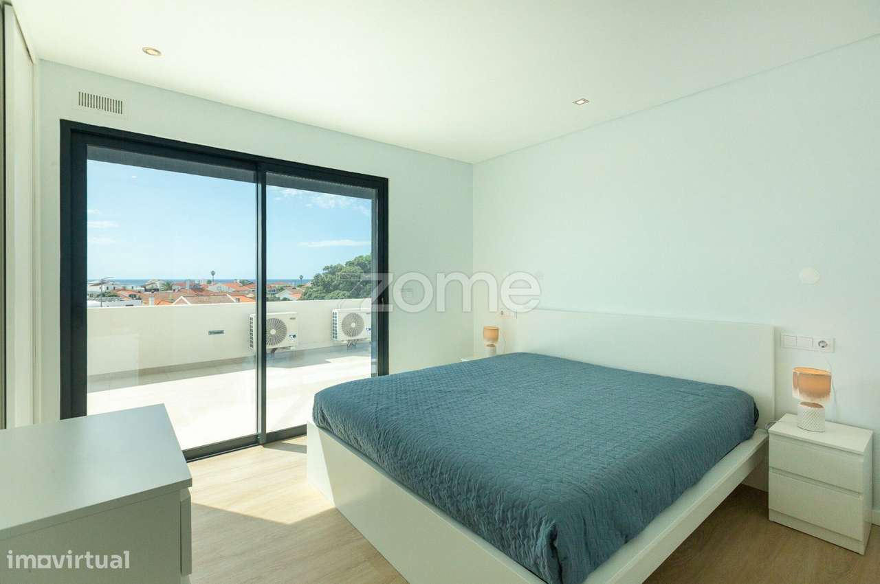 Moradia T3 Nova com Terraços Panorâmicos e Vista Mar na Atalhada-30