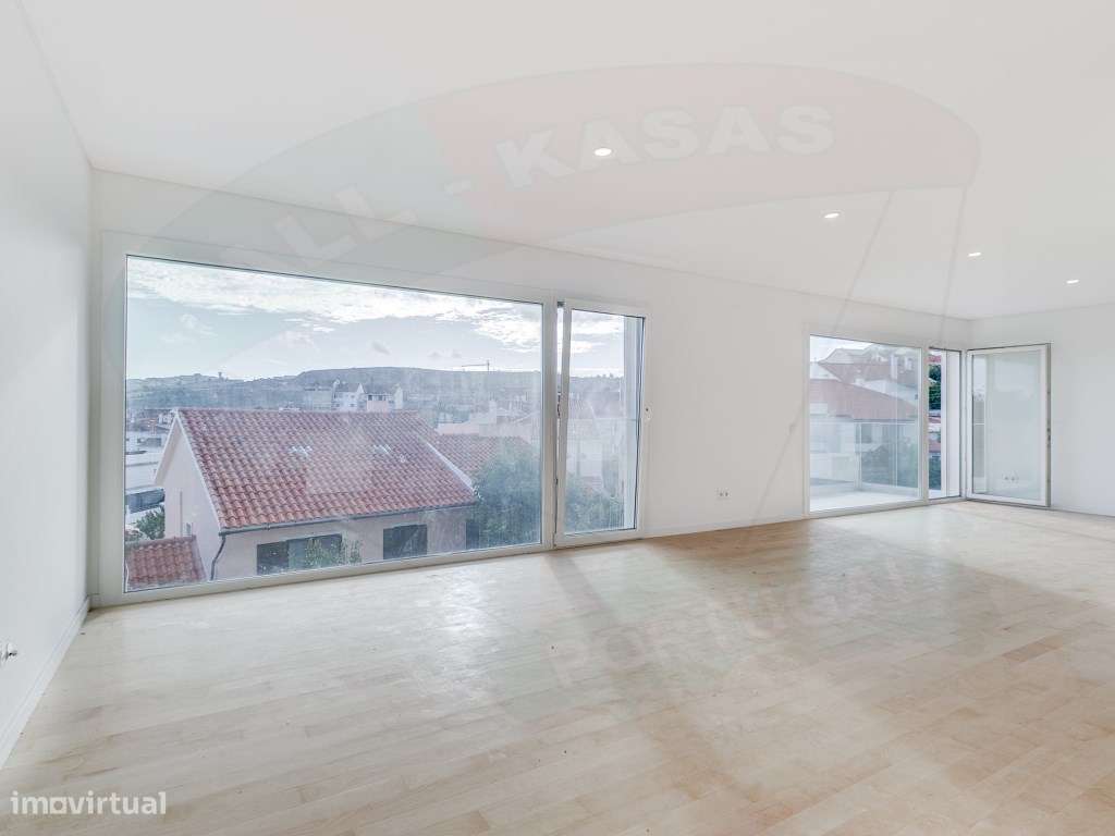 Moradia T3, a ESTREAR com Piscina em Famões, Odivelas: O seu Oásis!-9