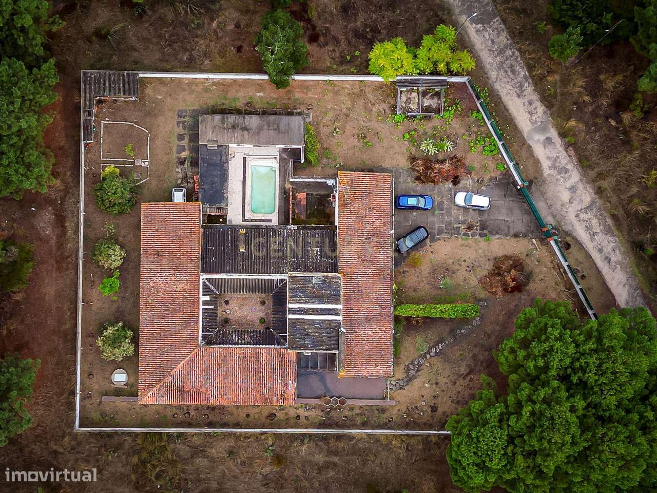 Moradia térrea no Tramagal - Grande imagem: 2/31