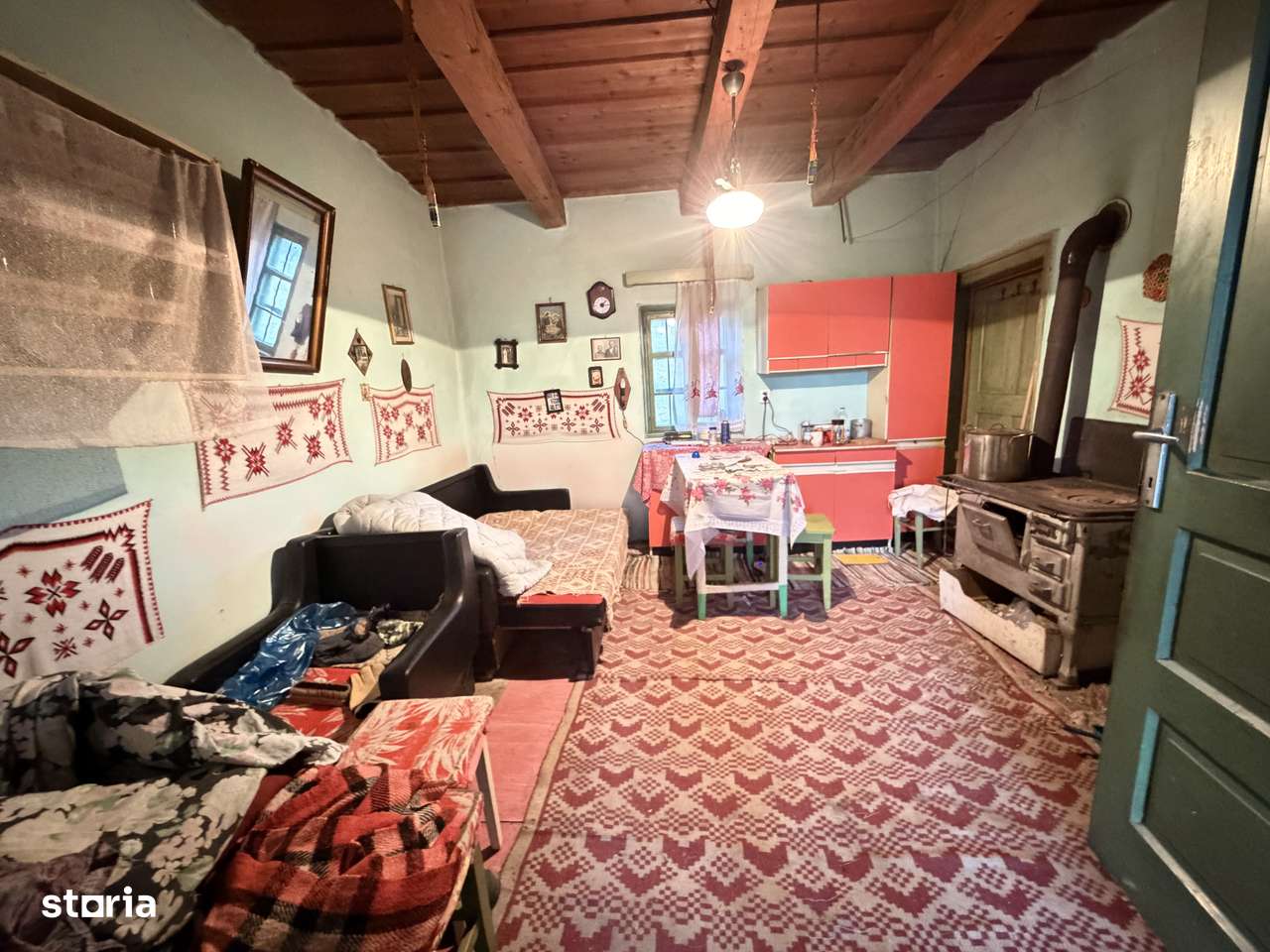Casă 3 camere 65 mp + teren 3.134 mp Boroșneu Mic-8