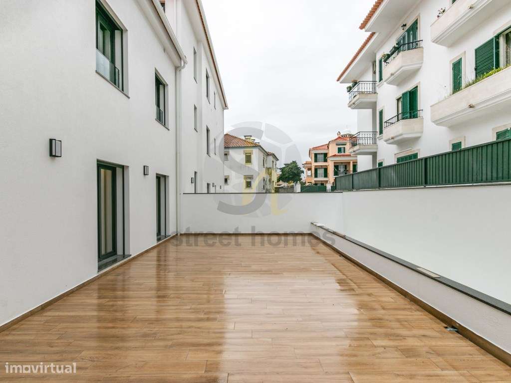 T3 Novo com Terraço e Box | Parede | A 2 minutos da Praia-36