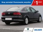 Volkswagen Passat - 6