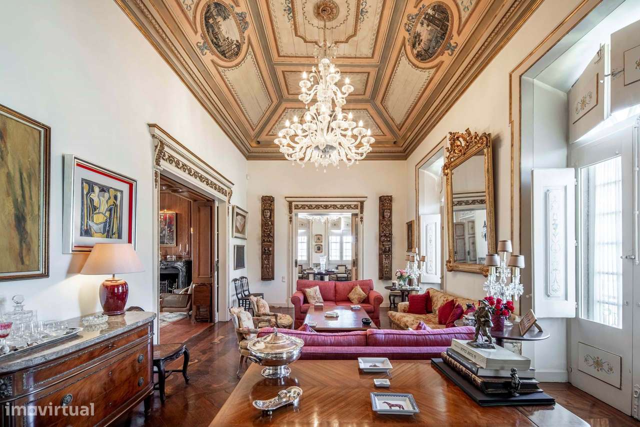 Palacete em excelente estado de conservação, Lisboa-23