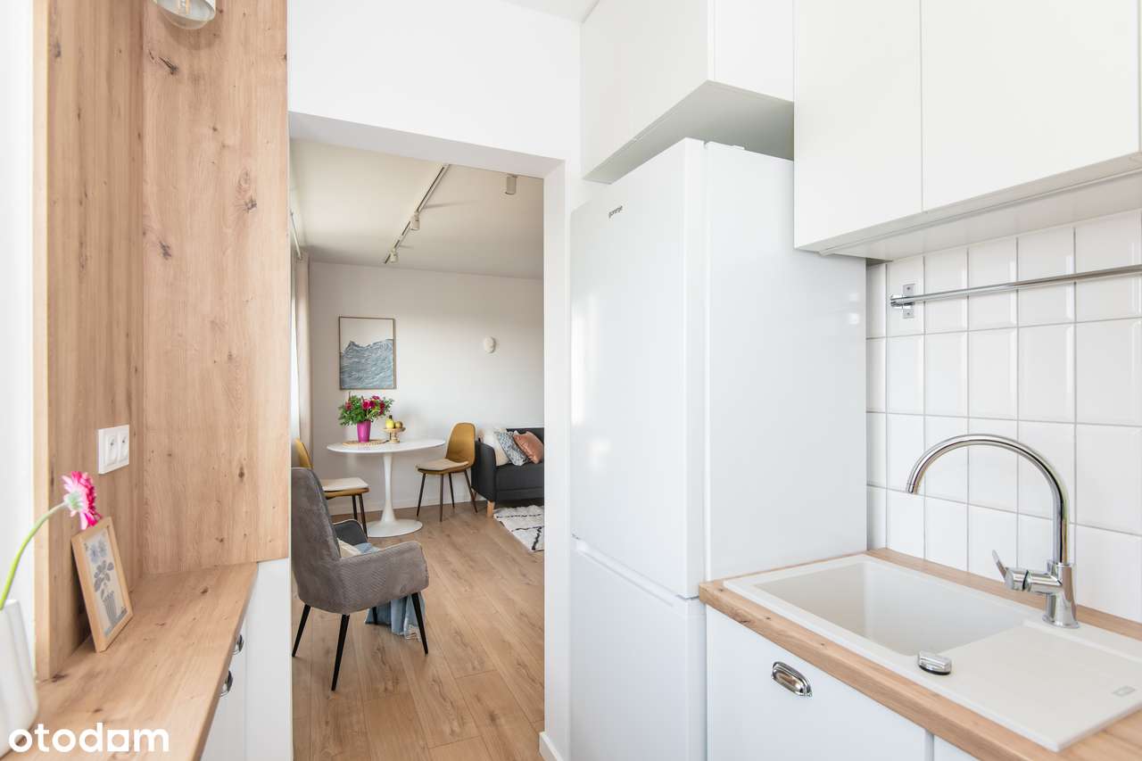 Komfortowa kawalerka na Winogradach z winda-3