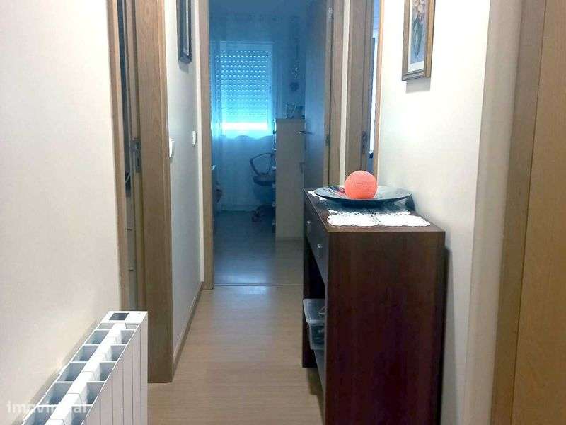 Apartamento T3 com lugar de garagem - Grande imagem: 4/12