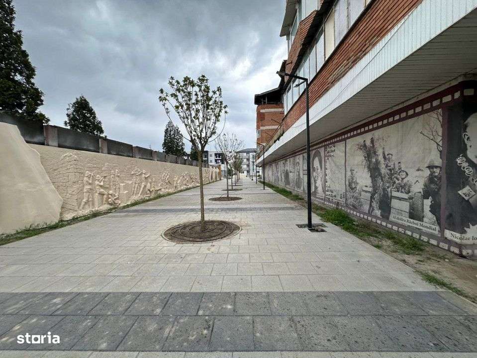 Spatiu comercial situat in Rovinari - centrul pietonal - Imagine principală: 5/10