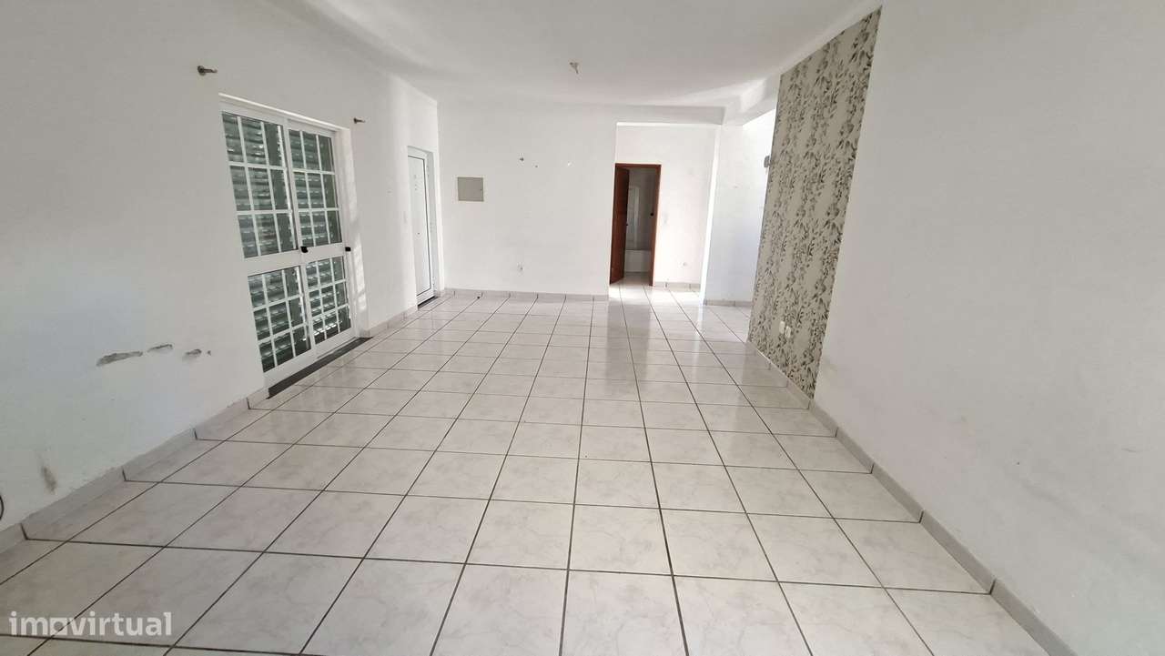 Moradia T3 com 175m2 , piscina e garagem Brejos de Azeitão/ Setúbal - Grande imagem: 3/20