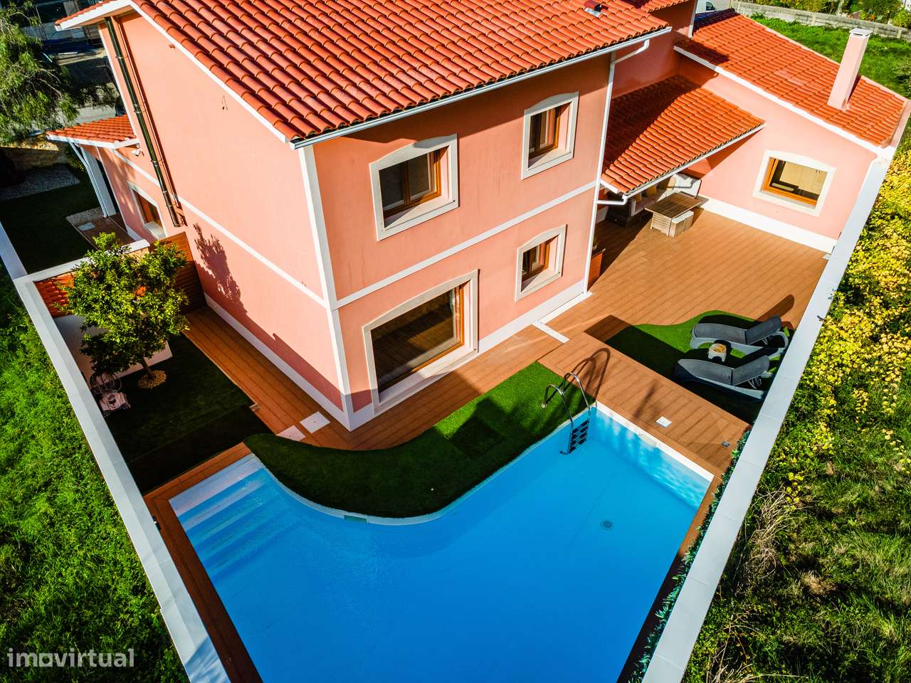 Moradia T4 renovada | Piscina Aquecida - Parceiros-7