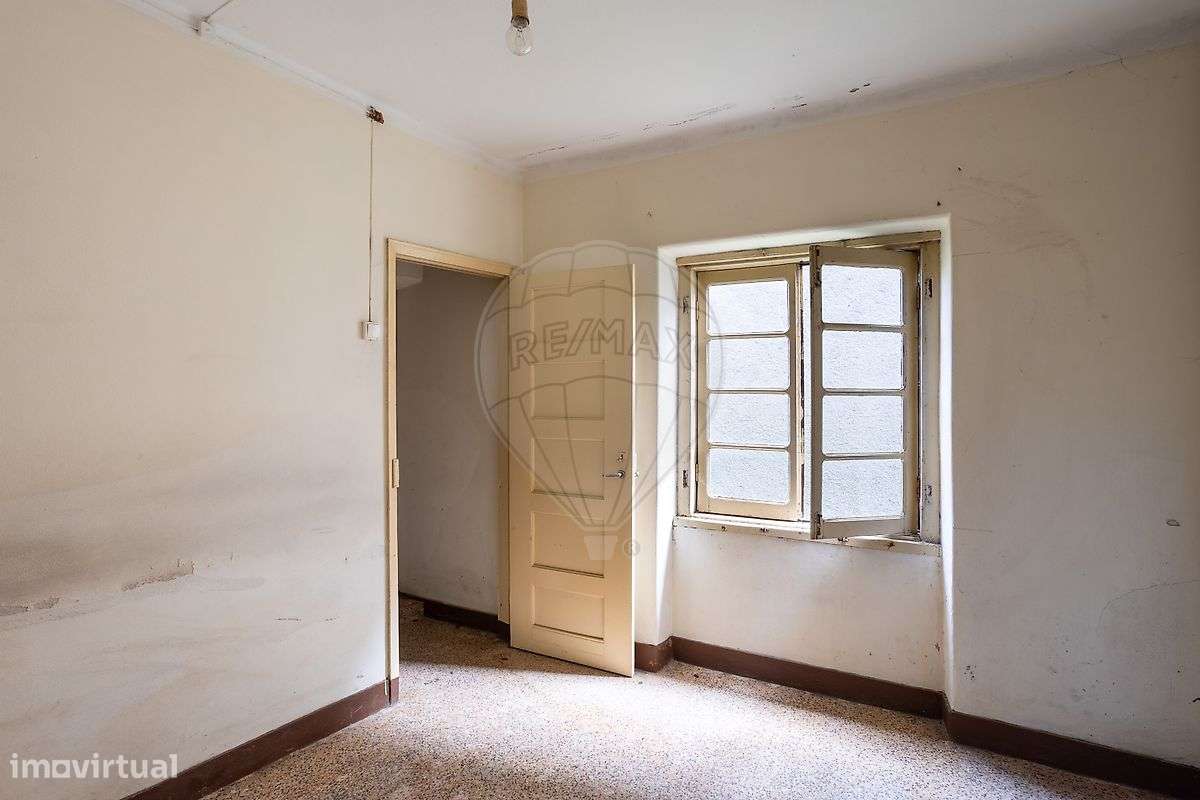 Moradia T4 para venda-12