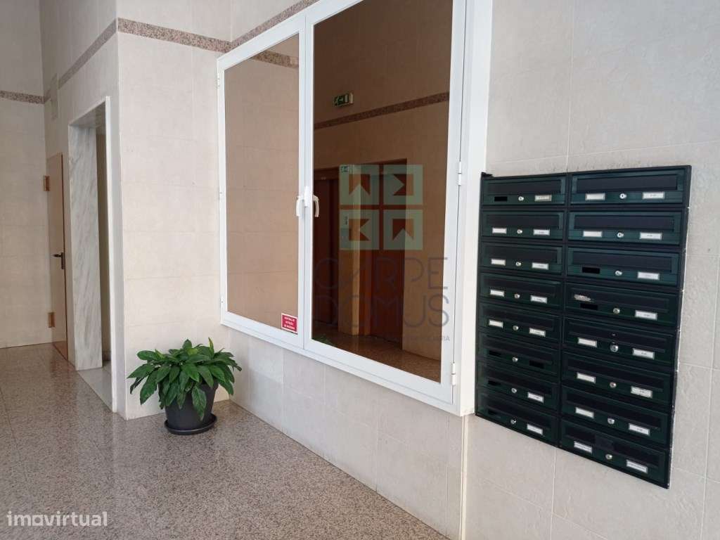 Apartamento T2, com arrecadação - Jardim da Radial - Ramada, Odivelas-24