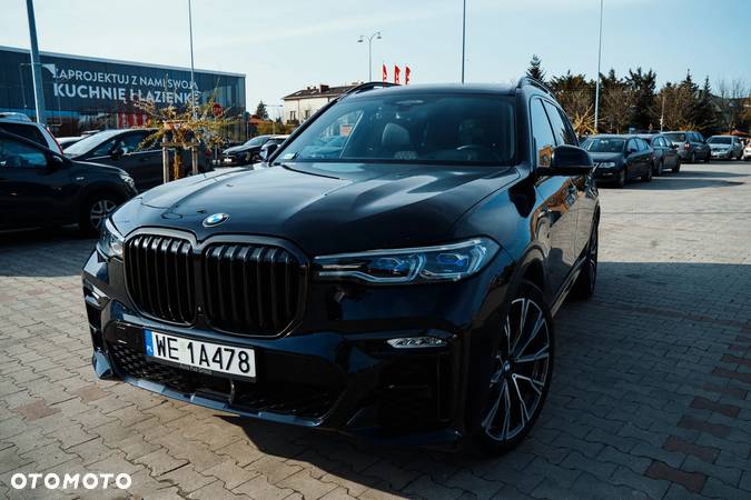 BMW X7 M50i sport - 13