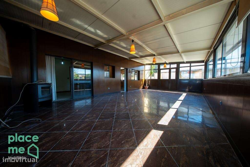 Moradia Individual com mais de 900m2 em Palmeira, Braga-16