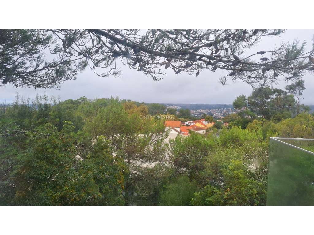 Moradia T5 Remodelada com Painéis Fotovoltaicos - Monte Santos, Sintra-11