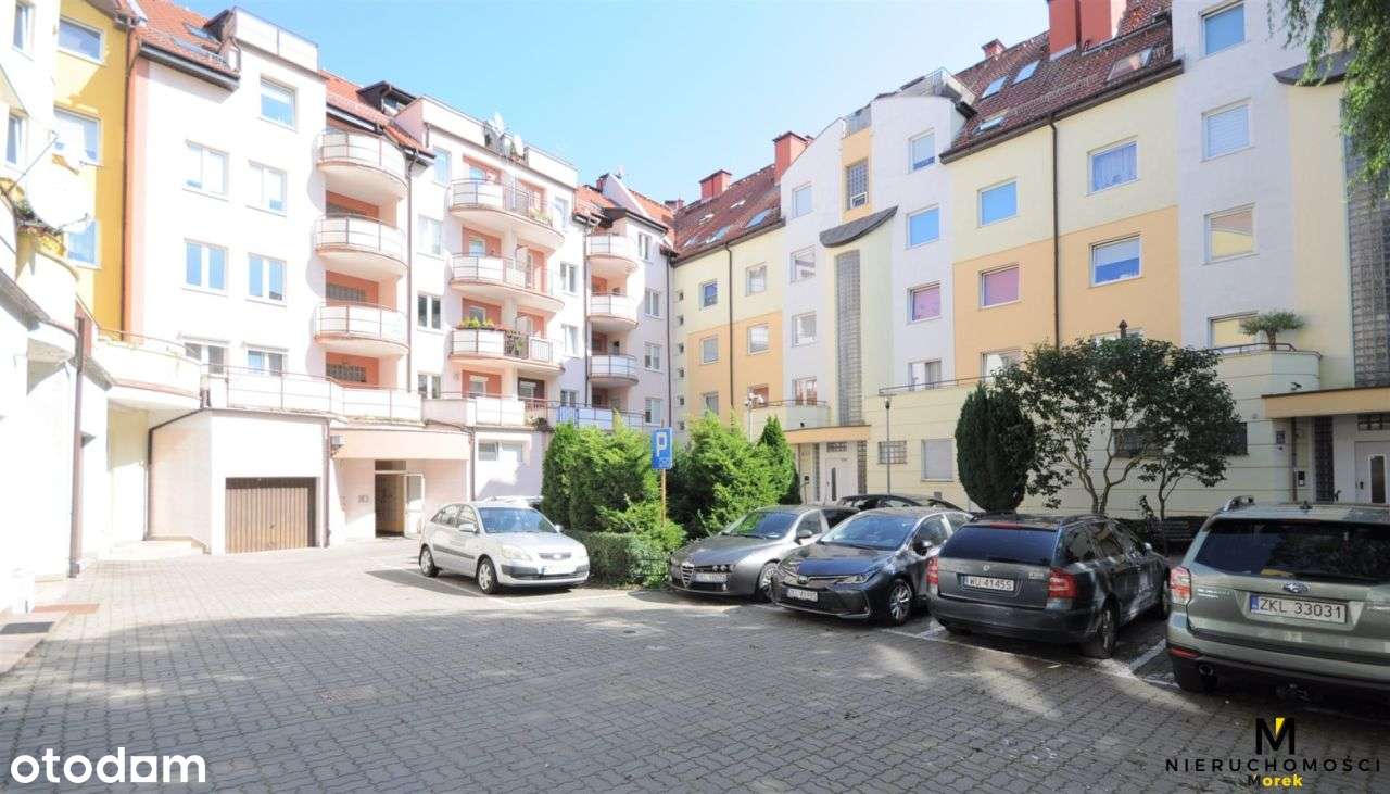 3 pokojowe mieszkanie przy ul. Zaplecznej.-14