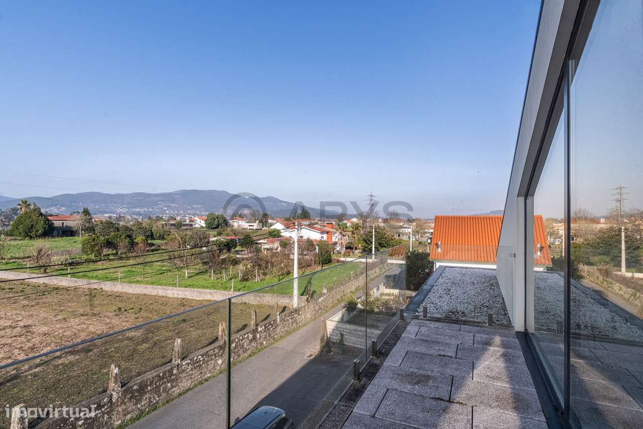 Moradia T3 semi-nova | Condomínio Fechado – Arcozelo, Ponte de Lima-28