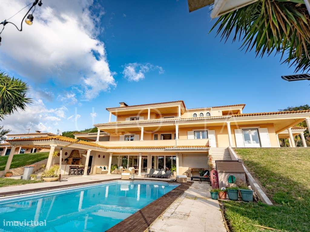 Moradia de Prestígio com Piscina, Campo de Ténis e Terreno Murado d...-11