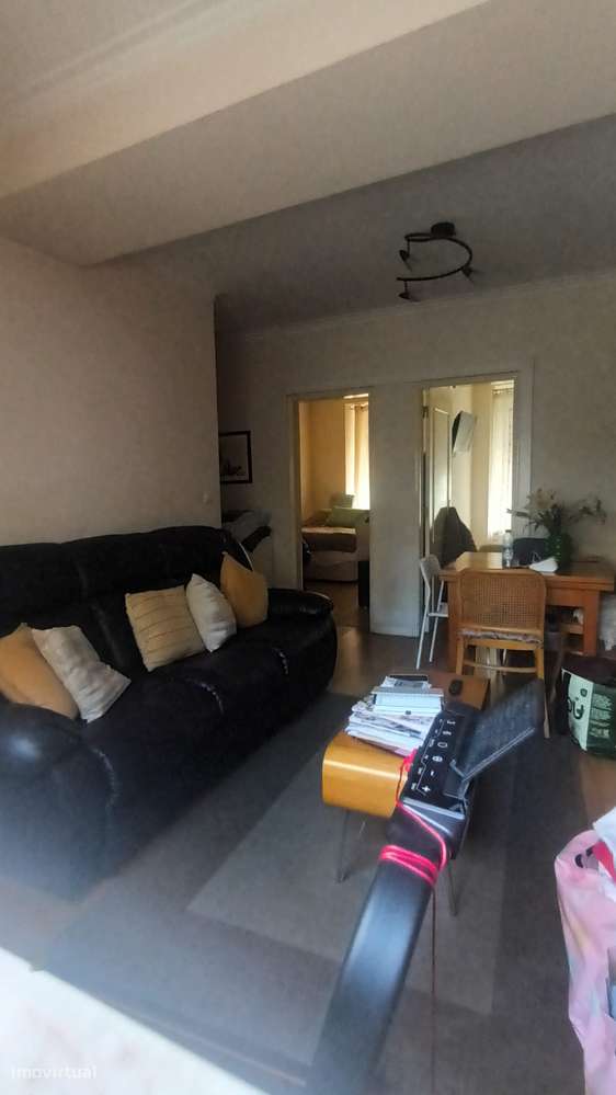 T2 com terraço no Bairro Rêgo em Lisboa-0